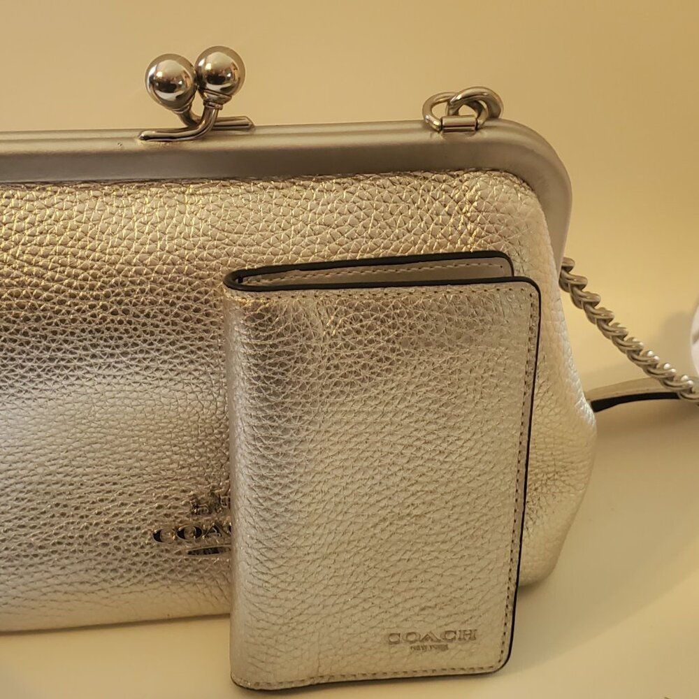 Coach Nora Kisslock Crossbody silver plus matching wallet